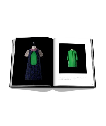 Livre Dior by Raf Simons Véritable concentré